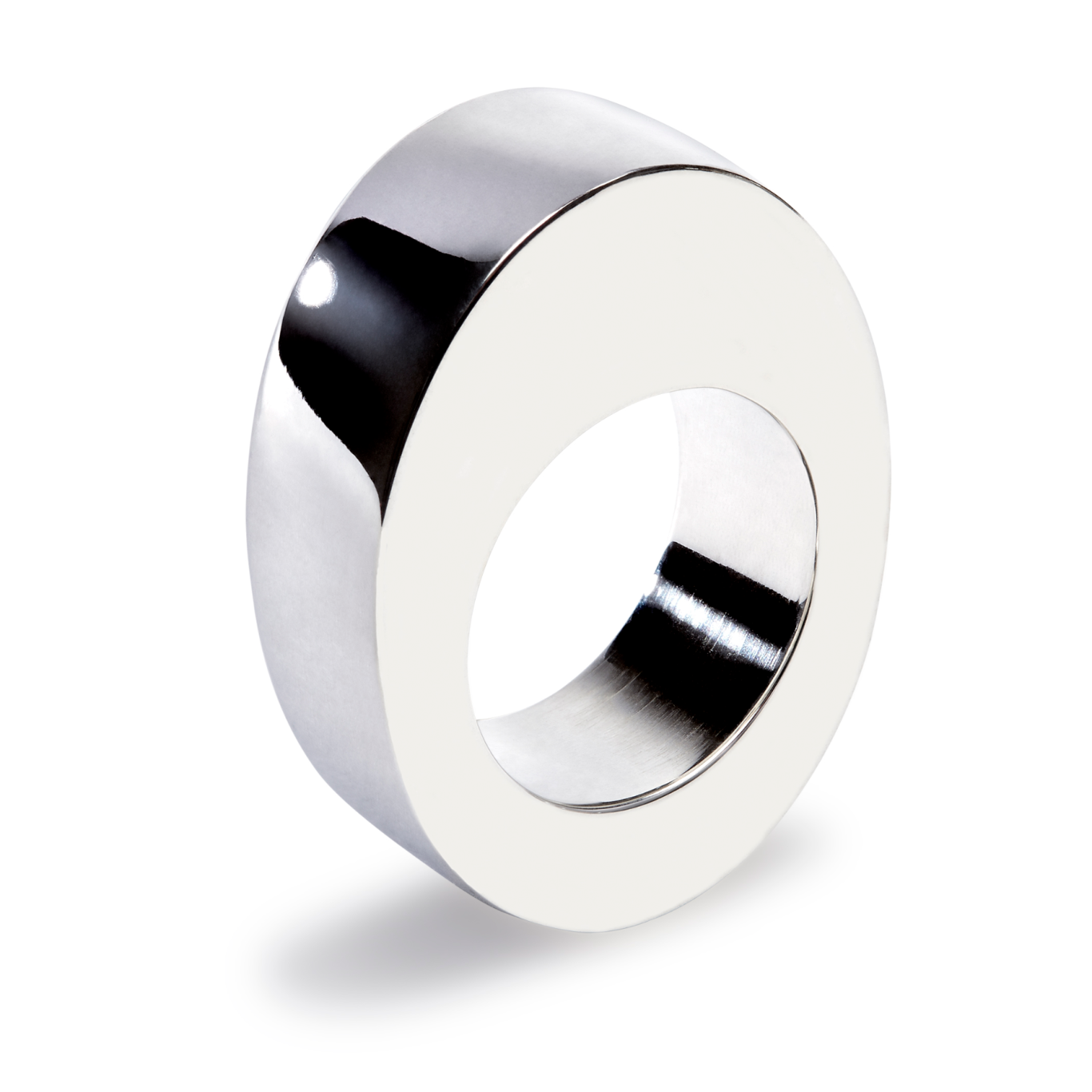 Silberring Freisteller mit präziser Retusche High-End Schmuckfotografie